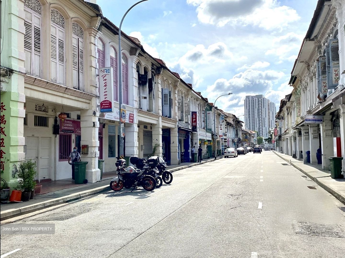 Desker Road Conservation Area (D8), Retail #557965251